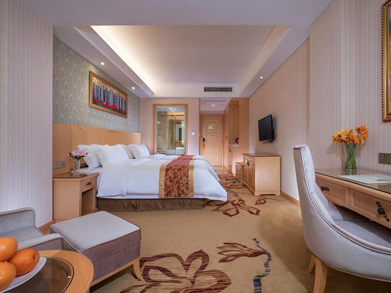 Vienna Hotel Shenzhen Fuyong Village Fenghuangwei Exterior foto